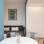 公寓 Gambara Urban Flat - Stylish And Next To Metro *