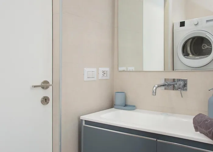 Gambara Urban Flat - Stylish And Next To Metro Milan