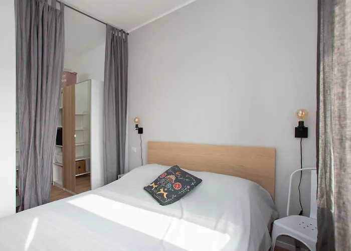 Apartment Gambara Urban Flat - Stylish And Next To Metro Milan