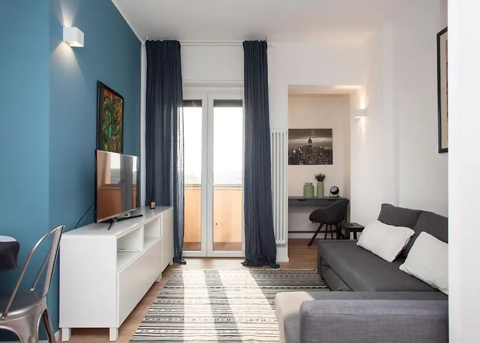 Apartment Gambara Urban Flat - Stylish And Next To Metro Milan